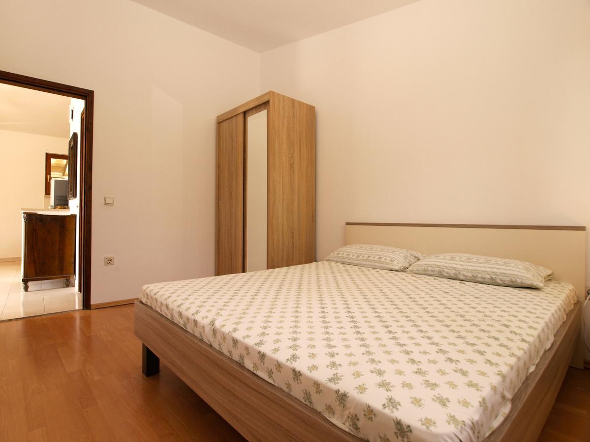 Apartments Luciano 1728 Премантура Екстериор снимка